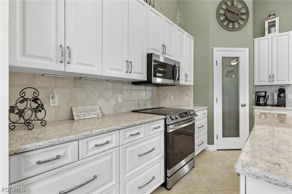2013 SW 31st Terrace Cape Coral FL 33914