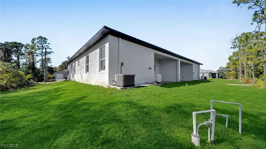 4662 29th Street SW Lehigh Acres FL 33973