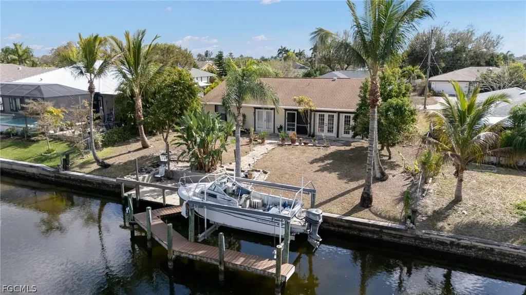 233 SW 42nd Terrace Cape Coral FL 33914