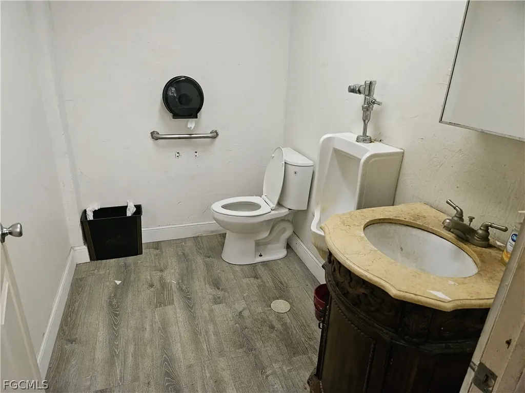 27900 Industrial Street Bonita Springs FL 34135