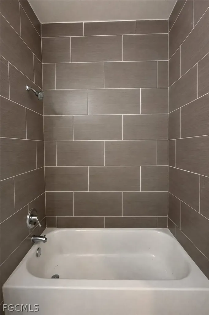 3303 SW 8th Place Cape Coral FL 33914