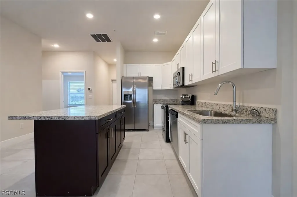 3303 SW 8th Place Cape Coral FL 33914