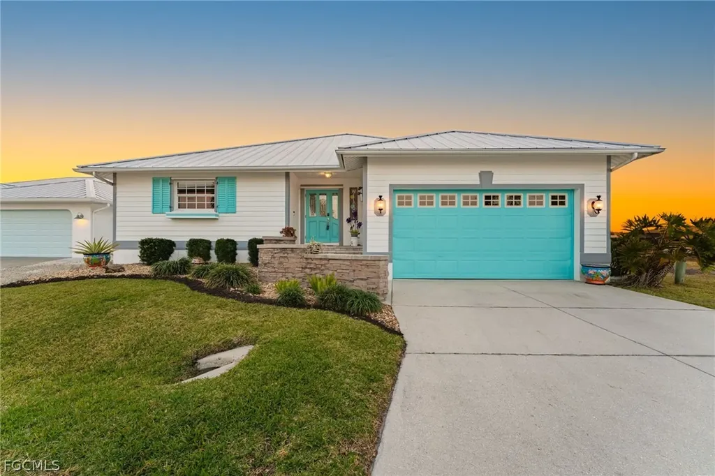12249 Moon Shell Drive Matlacha Isles FL 33991