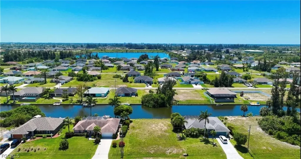 1716 SW 2nd Street Cape Coral FL 33991