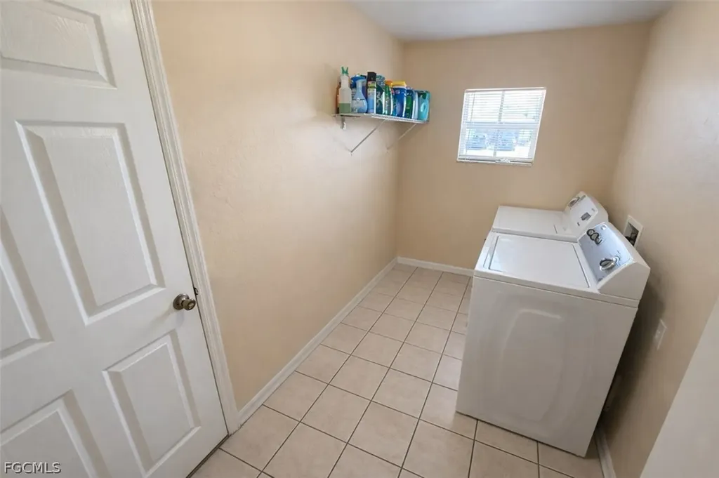 3602 NE 12th Court Cape Coral FL 33909