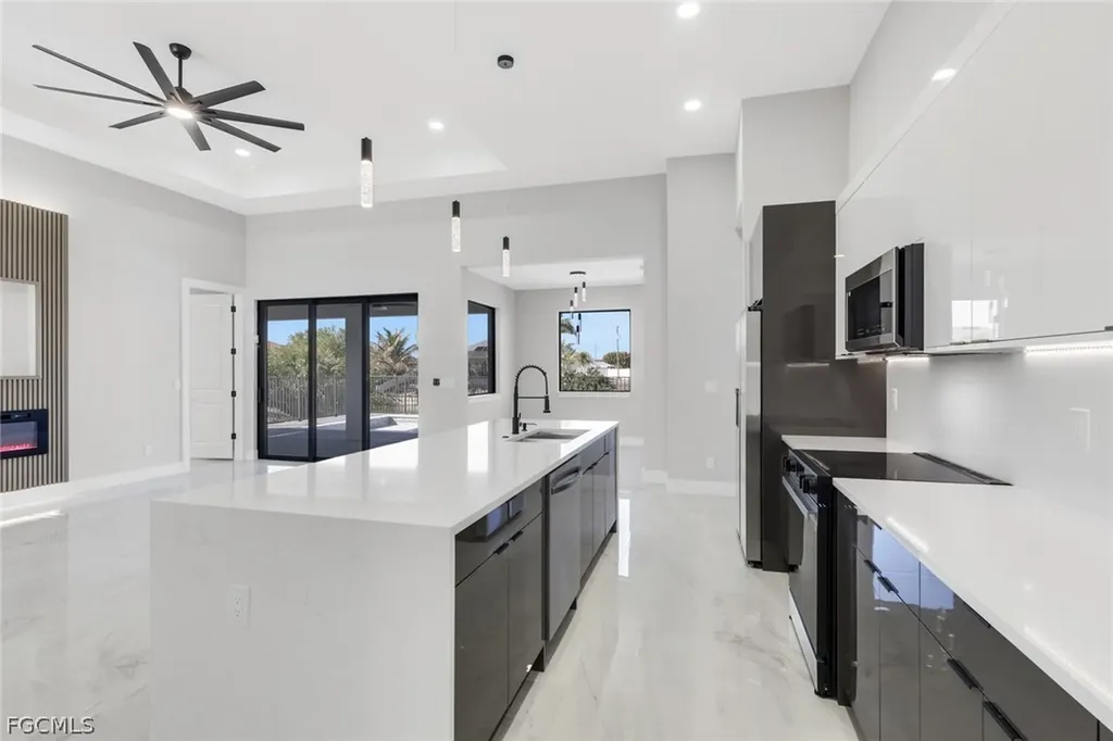 13 NW 5th Terrace Cape Coral FL 33993