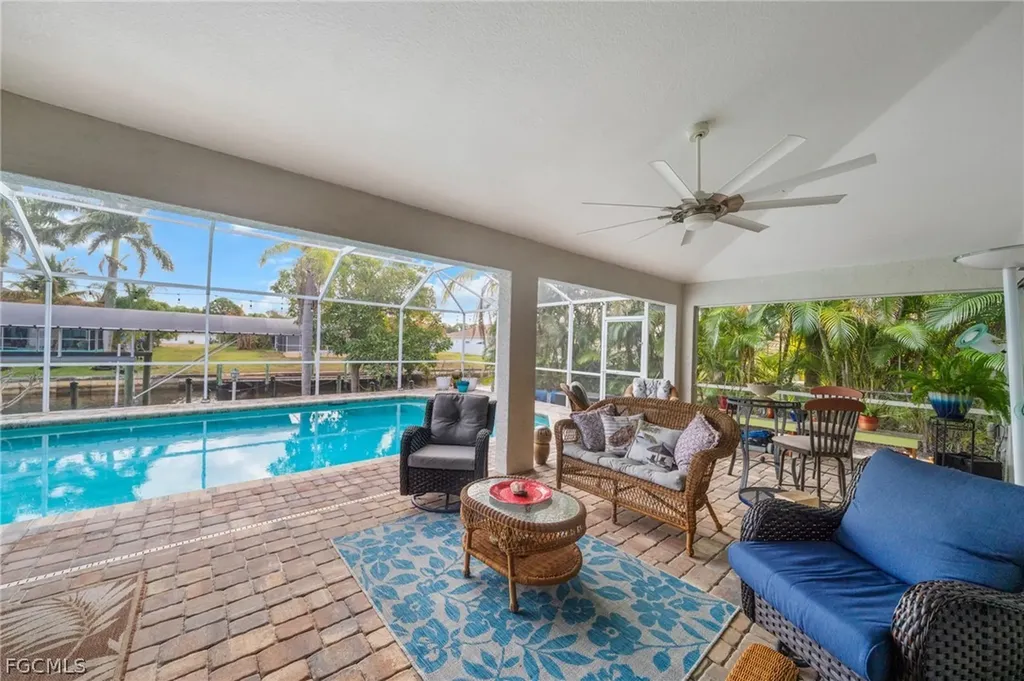 1007 SE 23rd Avenue Cape Coral FL 33990