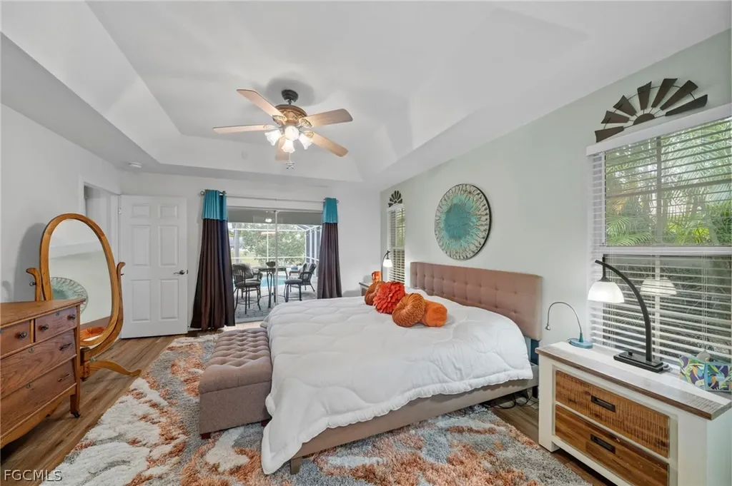 1007 SE 23rd Avenue Cape Coral FL 33990
