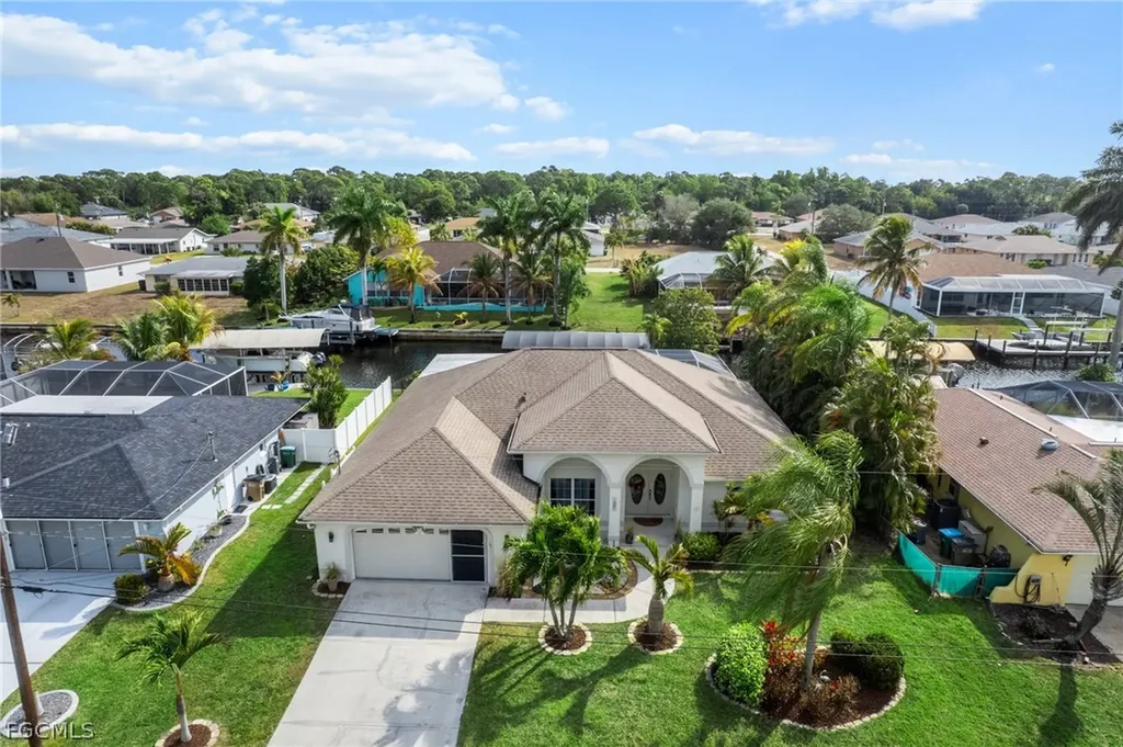 1007 SE 23rd Avenue Cape Coral FL 33990