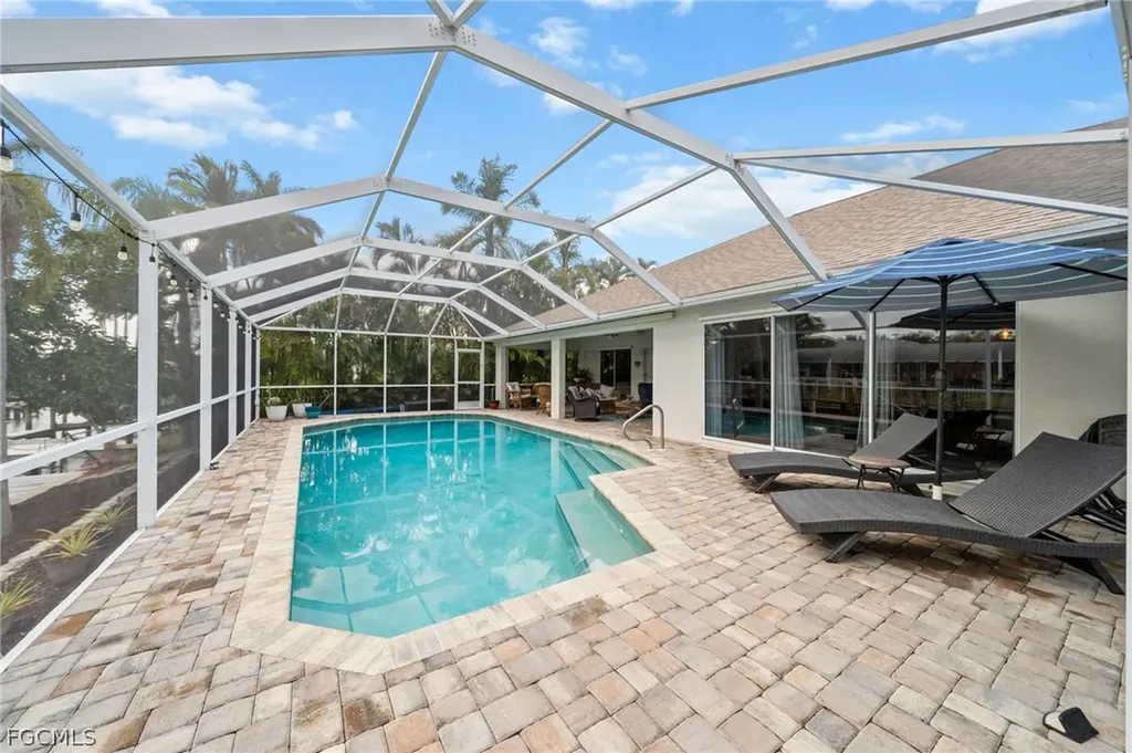1007 SE 23rd Avenue Cape Coral FL 33990