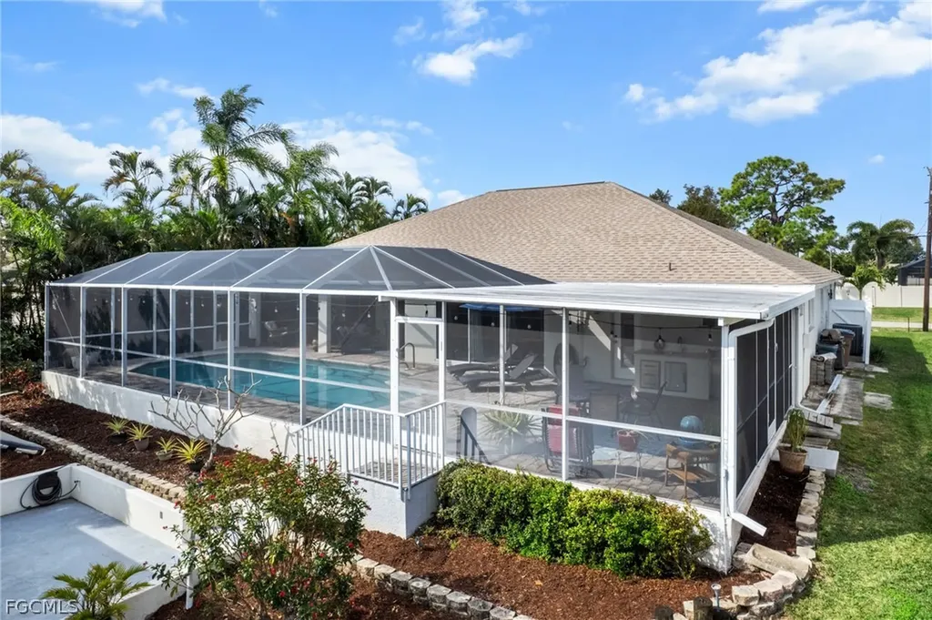 1007 SE 23rd Avenue Cape Coral FL 33990