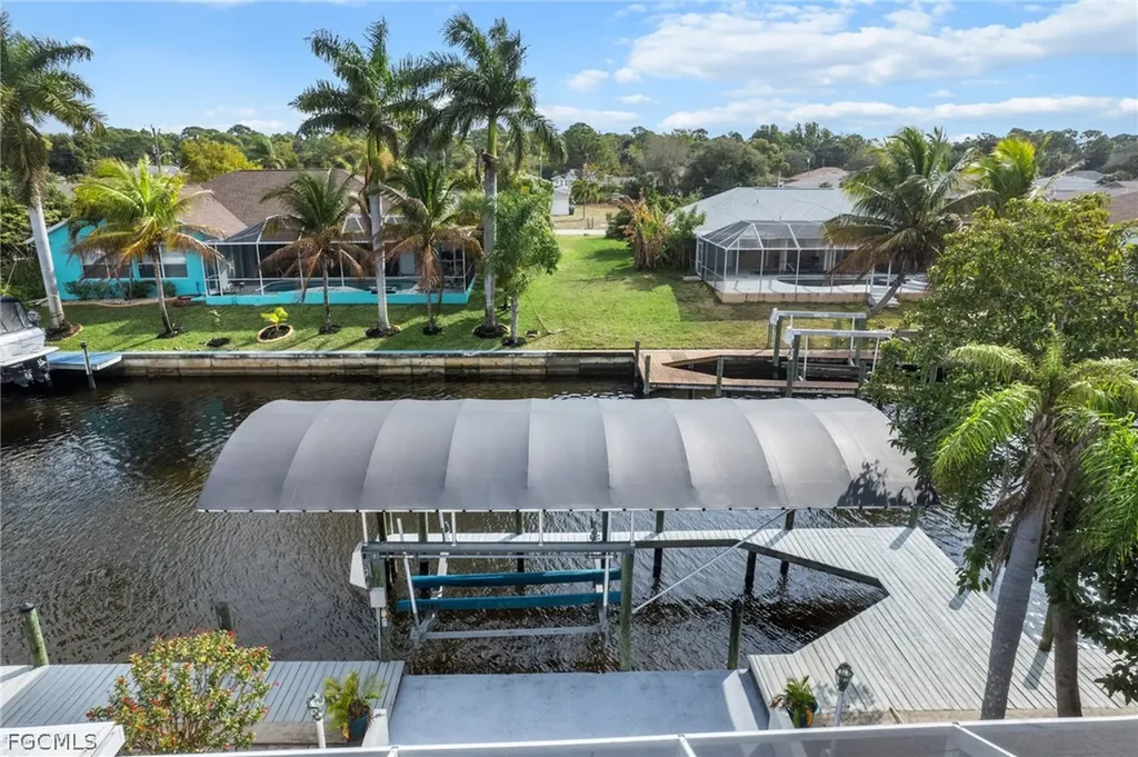 1007 SE 23rd Avenue Cape Coral FL 33990