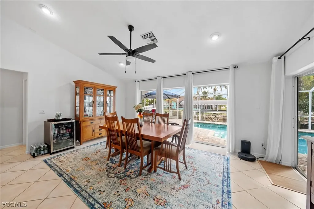 1007 SE 23rd Avenue Cape Coral FL 33990