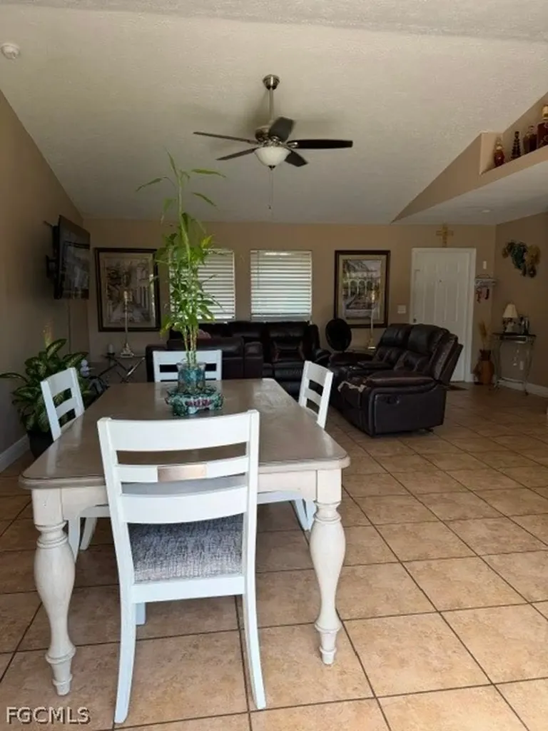 322 SE 46th Lane Cape Coral FL 33904