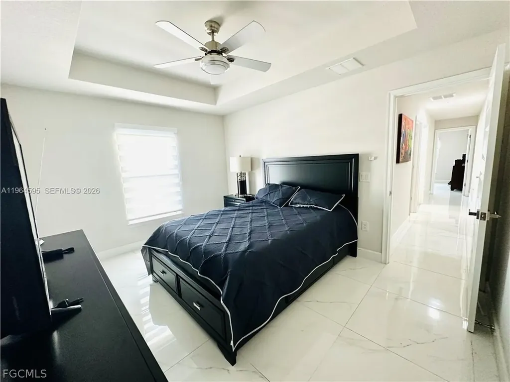 1137 NE 4th Place Cape Coral FL 33909