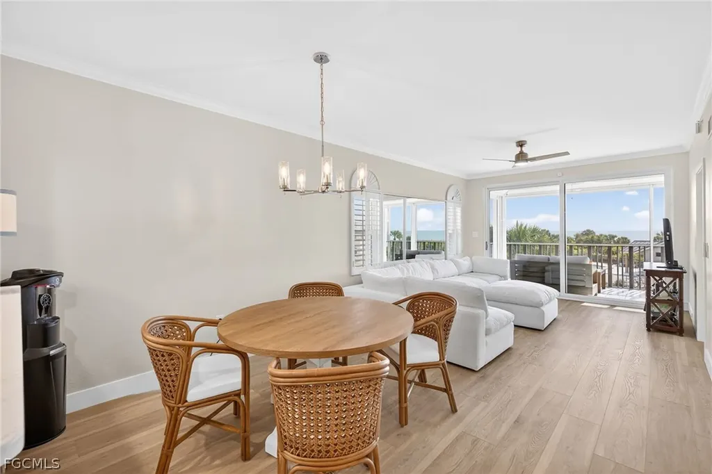 255 Periwinkle Way Sanibel FL 33957