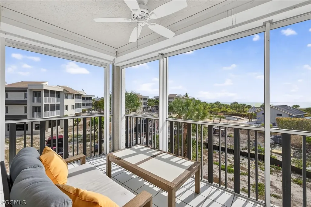 255 Periwinkle Way Sanibel FL 33957