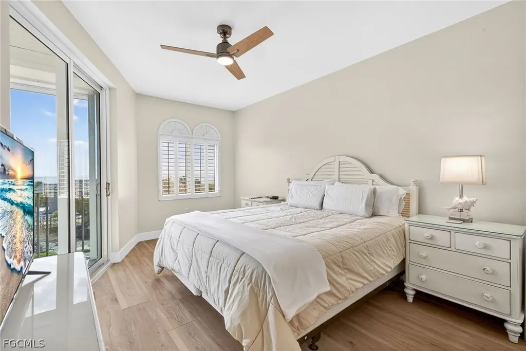 255 Periwinkle Way Sanibel FL 33957