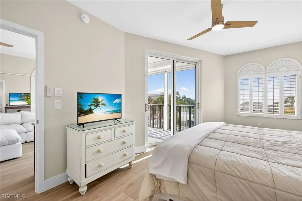 255 Periwinkle Way Sanibel FL 33957