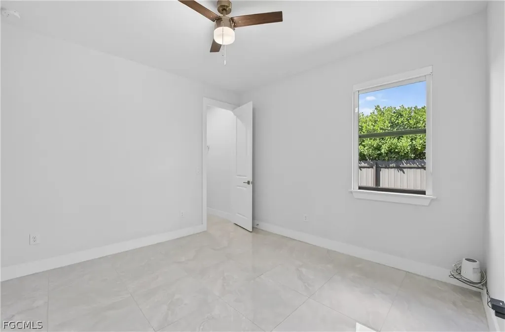 201 NW 3rd Lane Cape Coral FL 33993