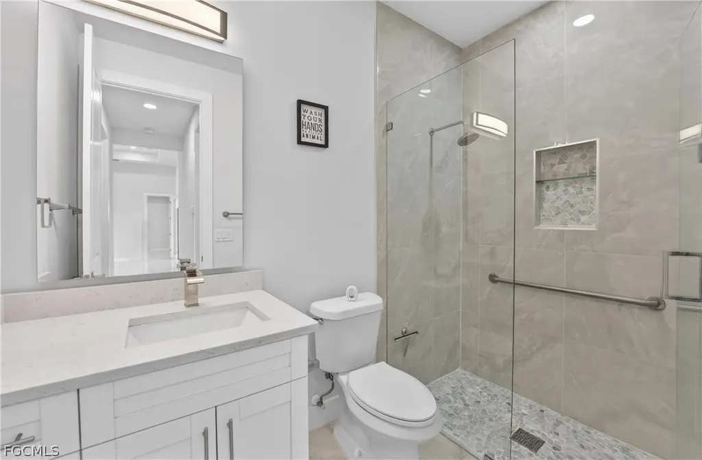 201 NW 3rd Lane Cape Coral FL 33993
