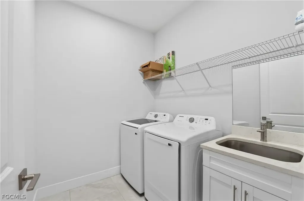 201 NW 3rd Lane Cape Coral FL 33993