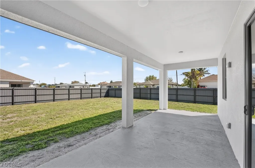 201 NW 3rd Lane Cape Coral FL 33993