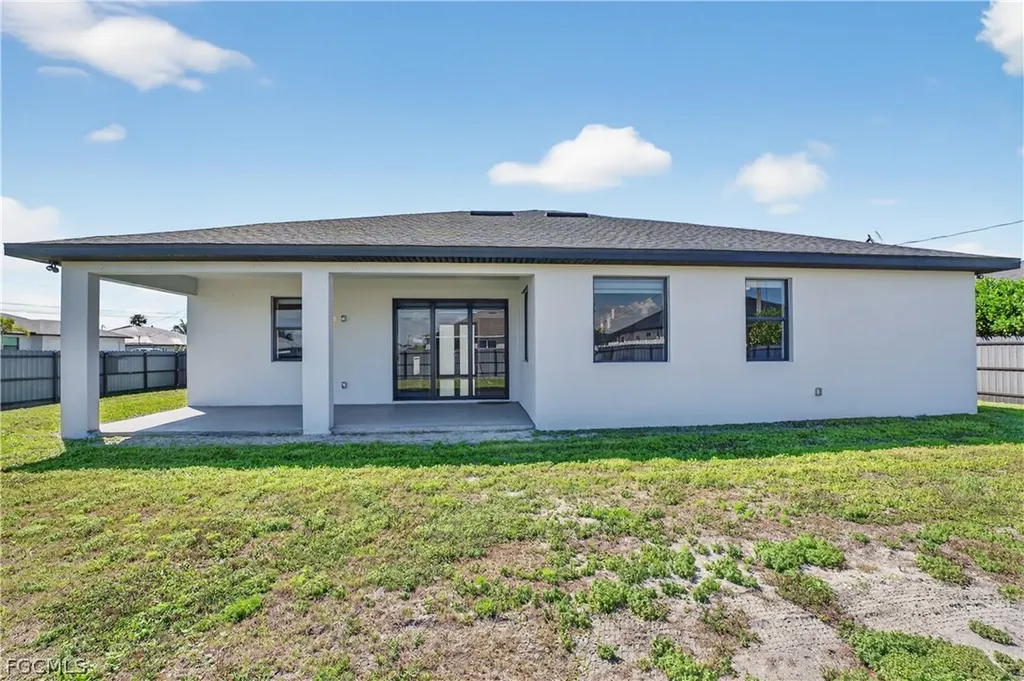 201 NW 3rd Lane Cape Coral FL 33993