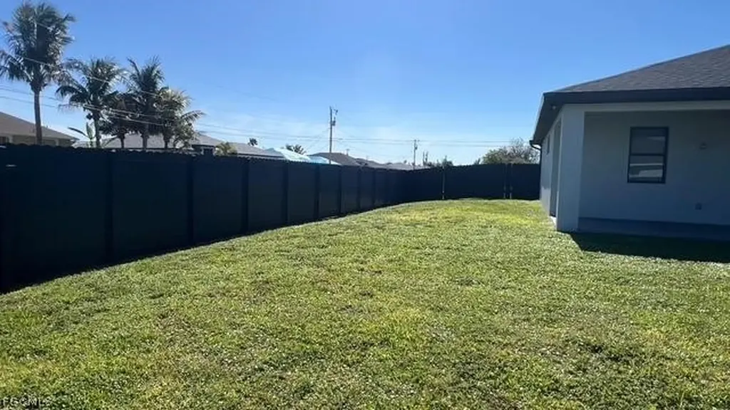 201 NW 3rd Lane Cape Coral FL 33993