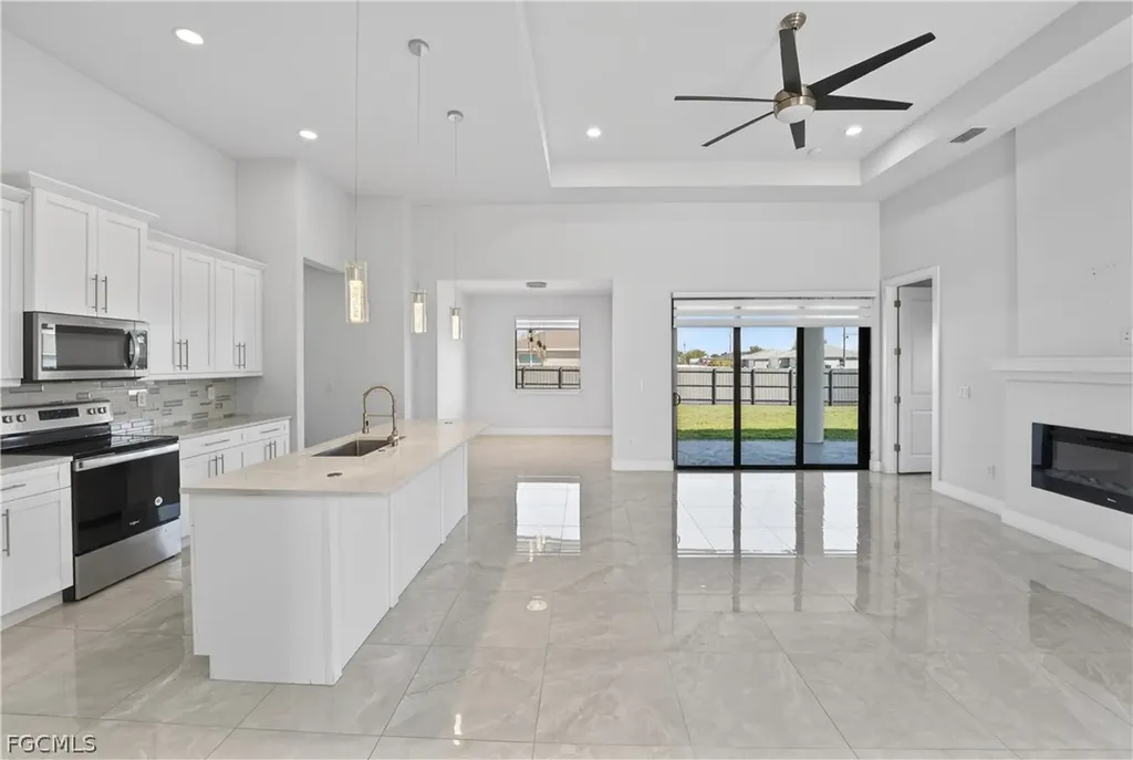 201 NW 3rd Lane Cape Coral FL 33993
