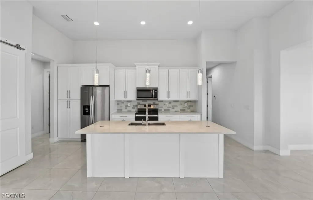 201 NW 3rd Lane Cape Coral FL 33993