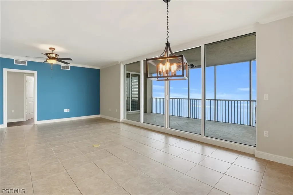 2090 W 1st Street Fort Myers FL 33901