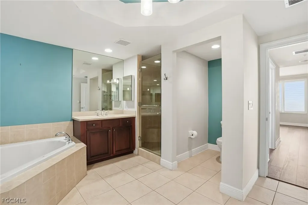 2090 W 1st Street Fort Myers FL 33901