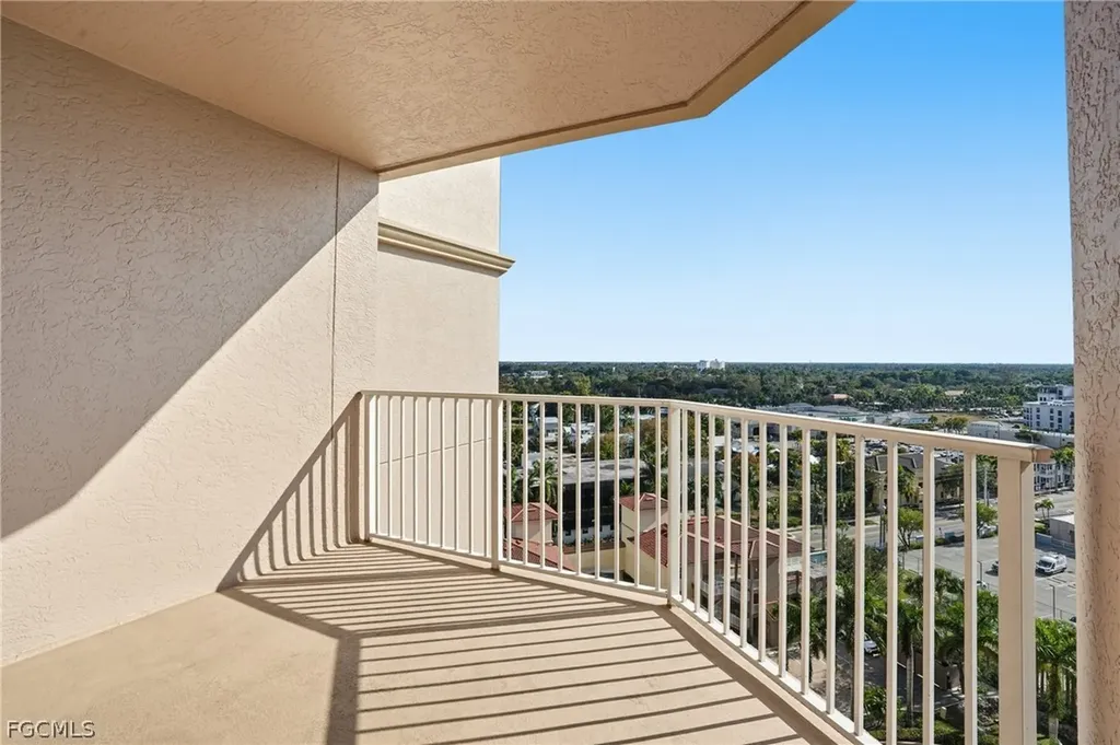 2090 W 1st Street Fort Myers FL 33901