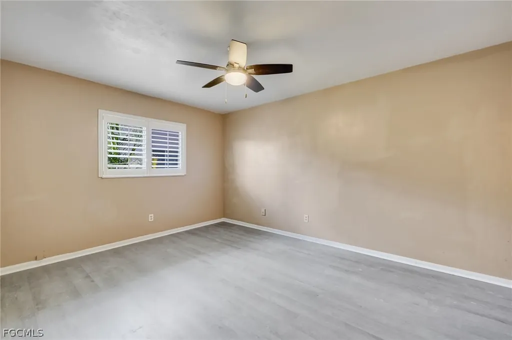 1113 Cape Coral Parkway W Cape Coral FL 33914