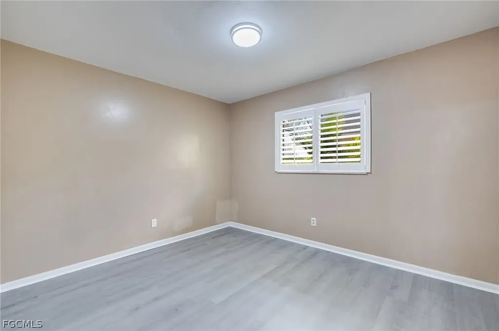 1113 Cape Coral Parkway W Cape Coral FL 33914