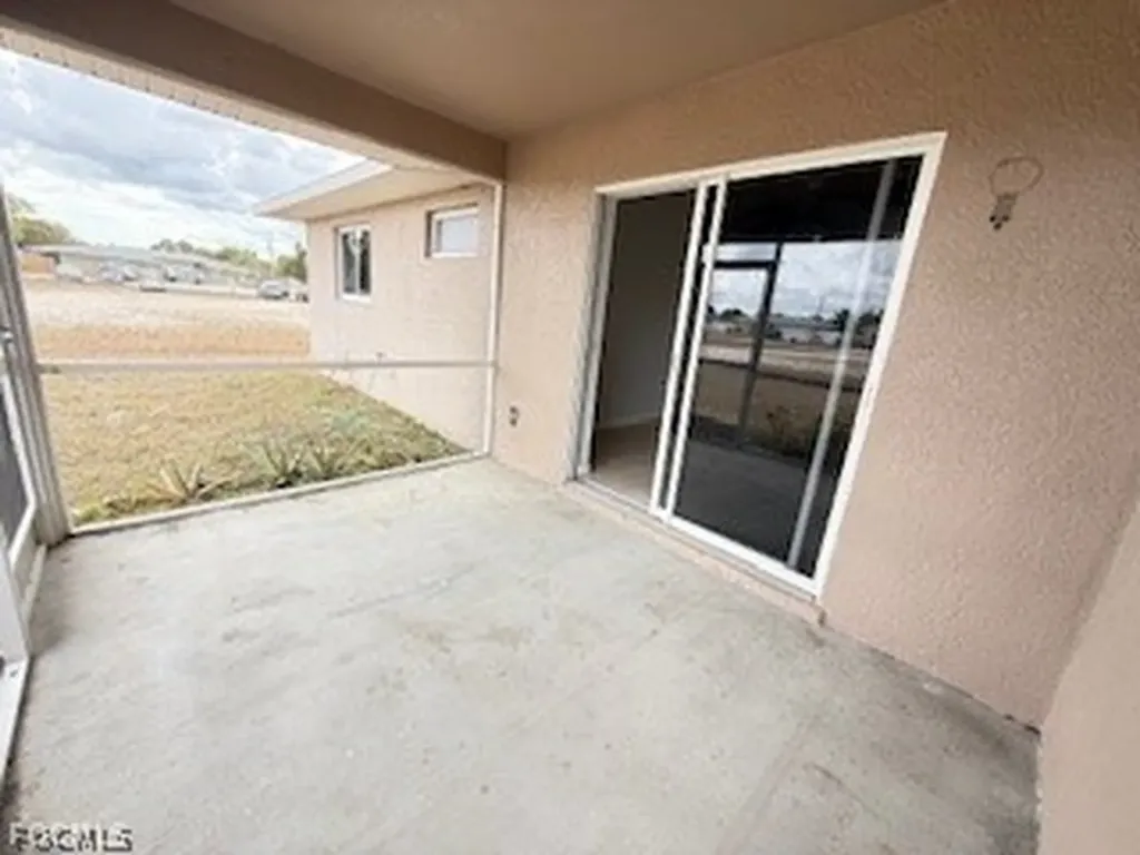 1817 Santa Barbara Boulevard Cape Coral FL 33991