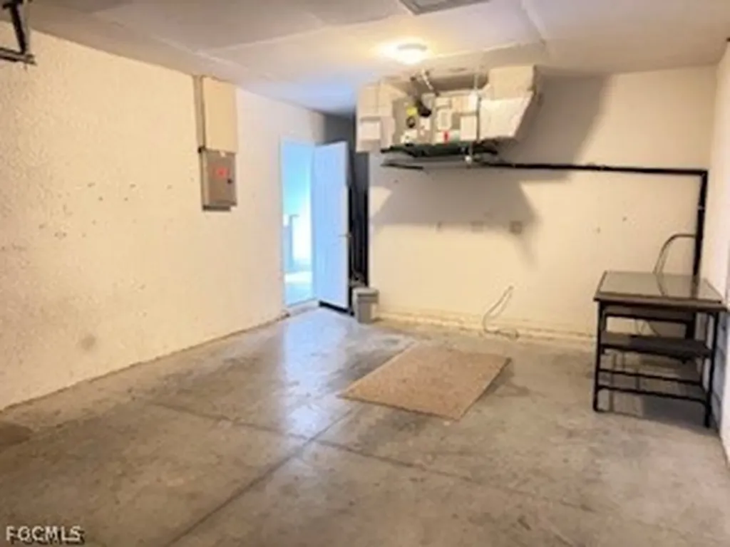 1817 Santa Barbara Boulevard Cape Coral FL 33991