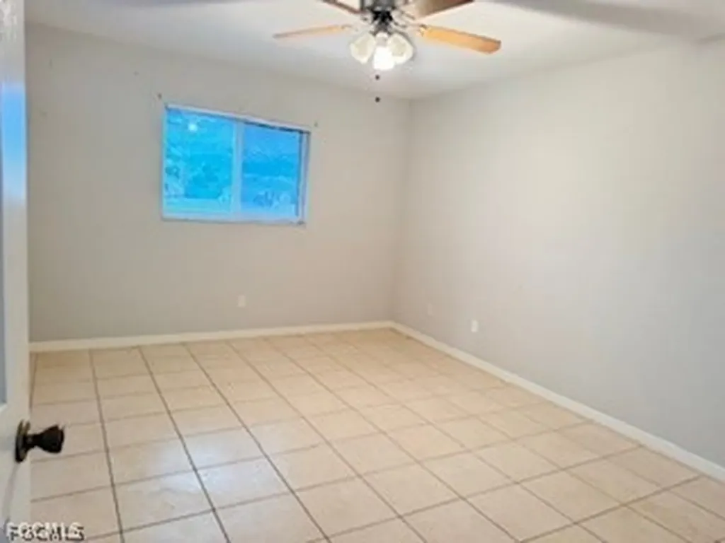 1817 Santa Barbara Boulevard Cape Coral FL 33991