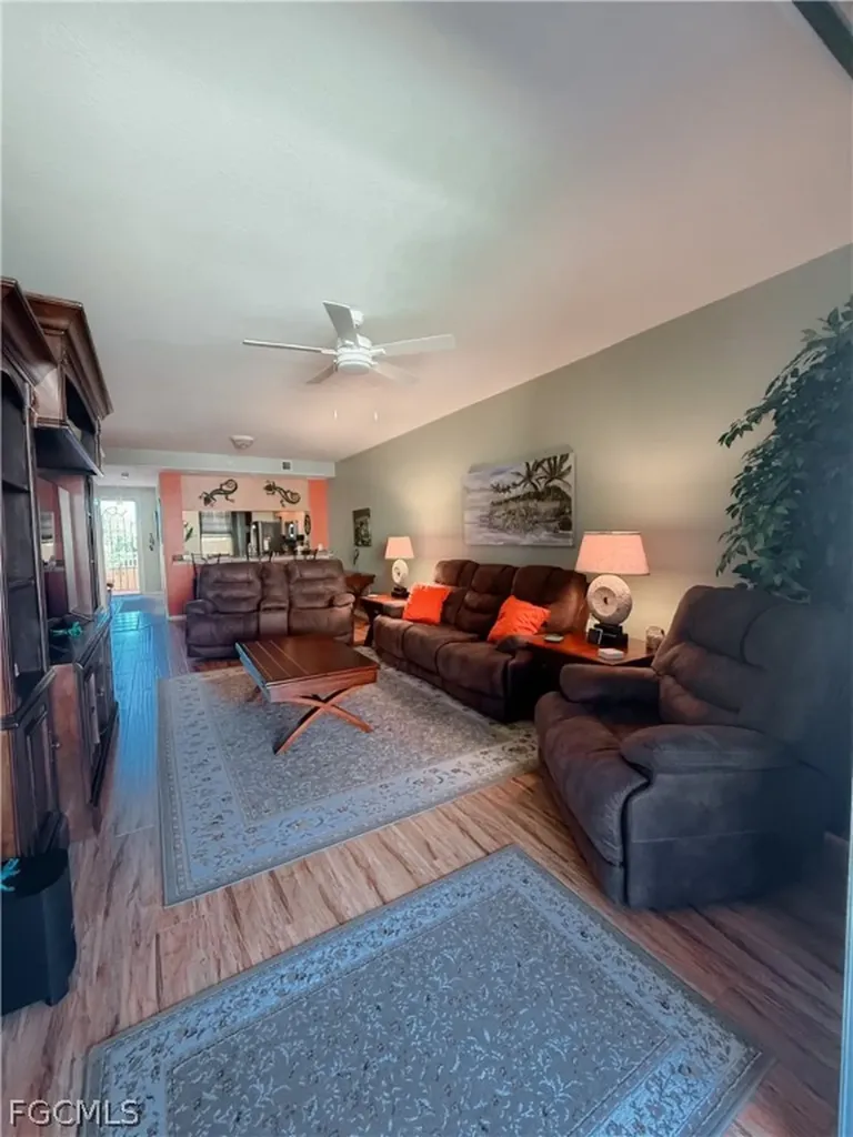 1137 Van Loon Commons Circle Cape Coral FL 33909