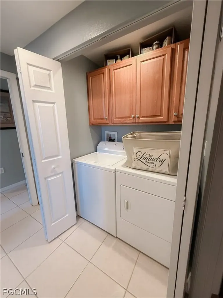 1137 Van Loon Commons Circle Cape Coral FL 33909