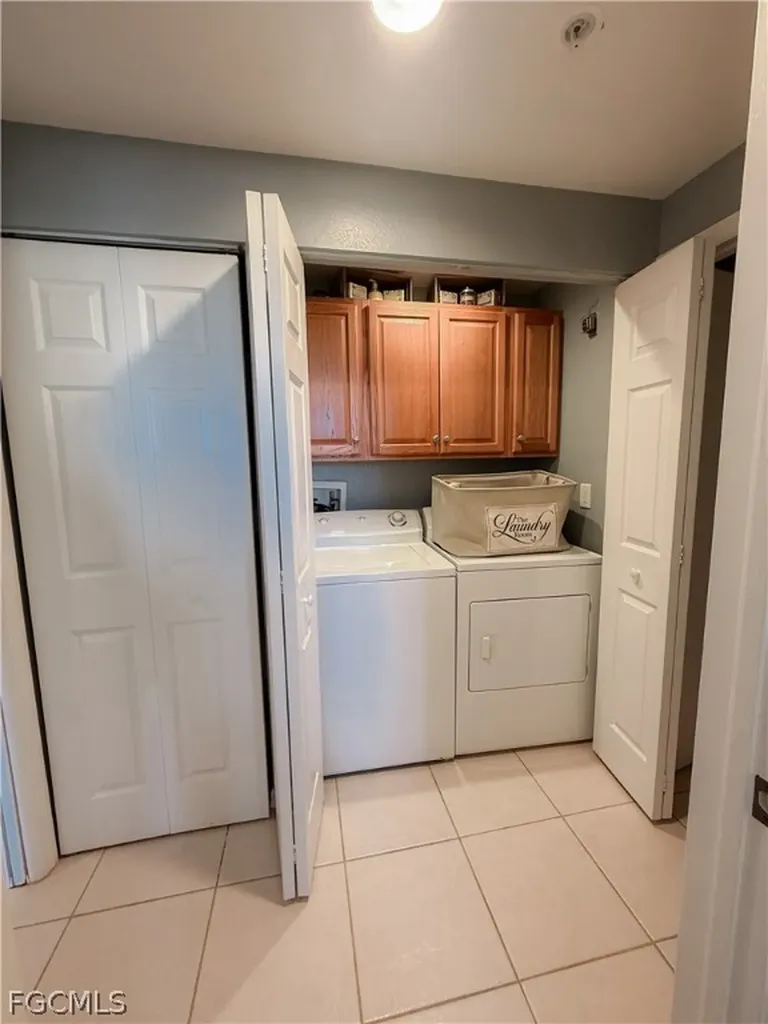 1137 Van Loon Commons Circle Cape Coral FL 33909