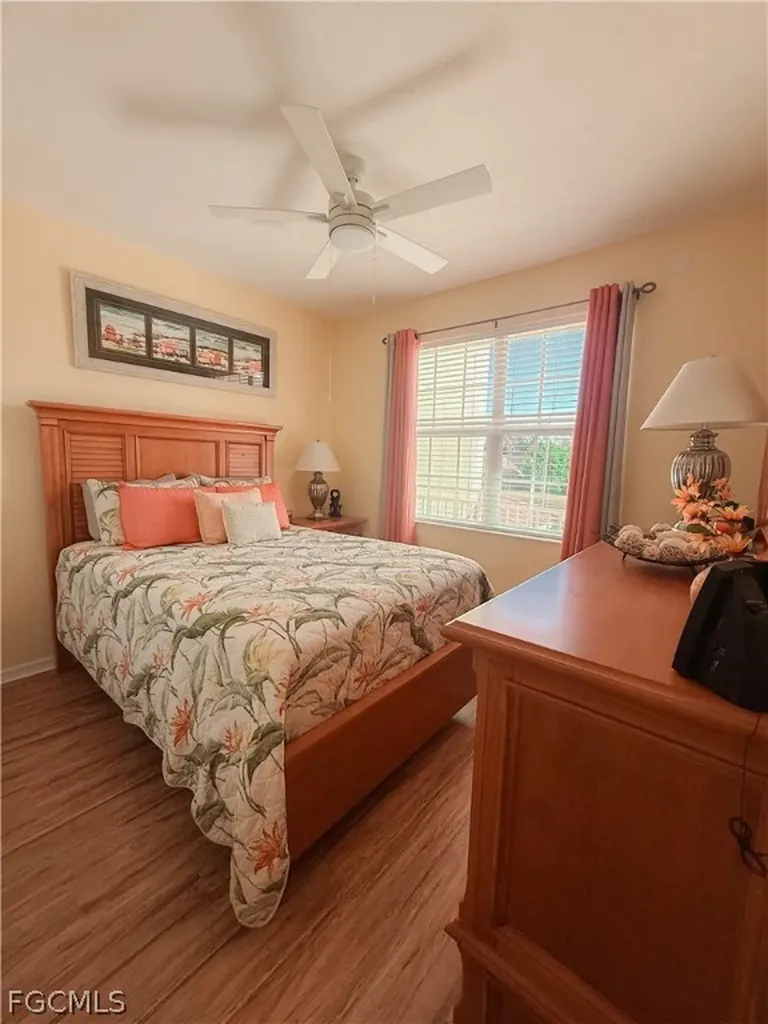 1137 Van Loon Commons Circle Cape Coral FL 33909