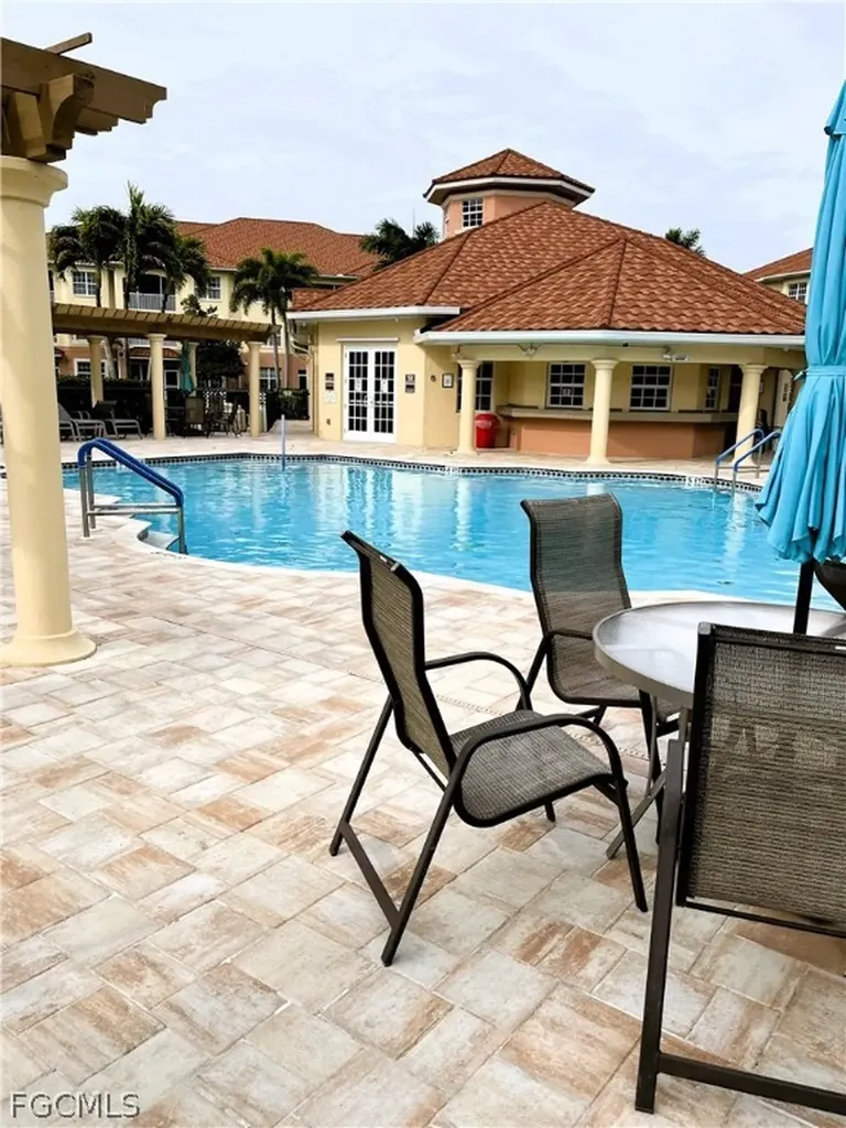 1137 Van Loon Commons Circle Cape Coral FL 33909