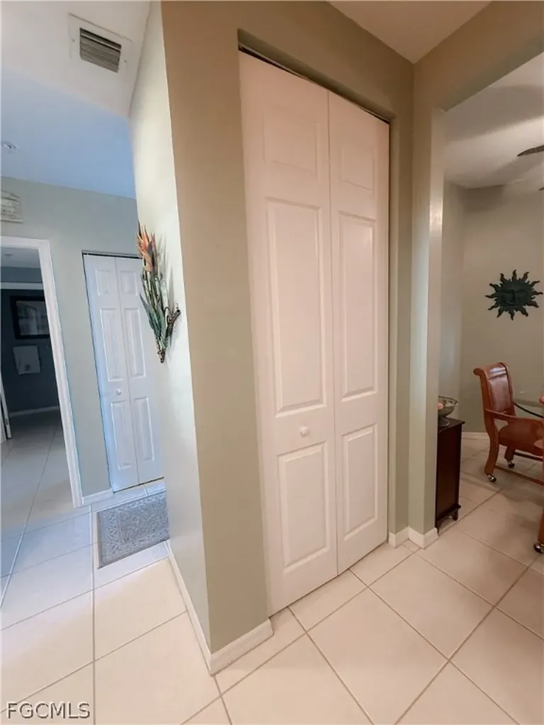 1137 Van Loon Commons Circle Cape Coral FL 33909