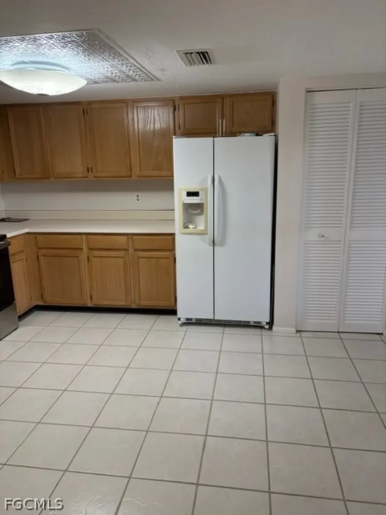 9627 Eaton Gardens Lane Fort Myers FL 33919
