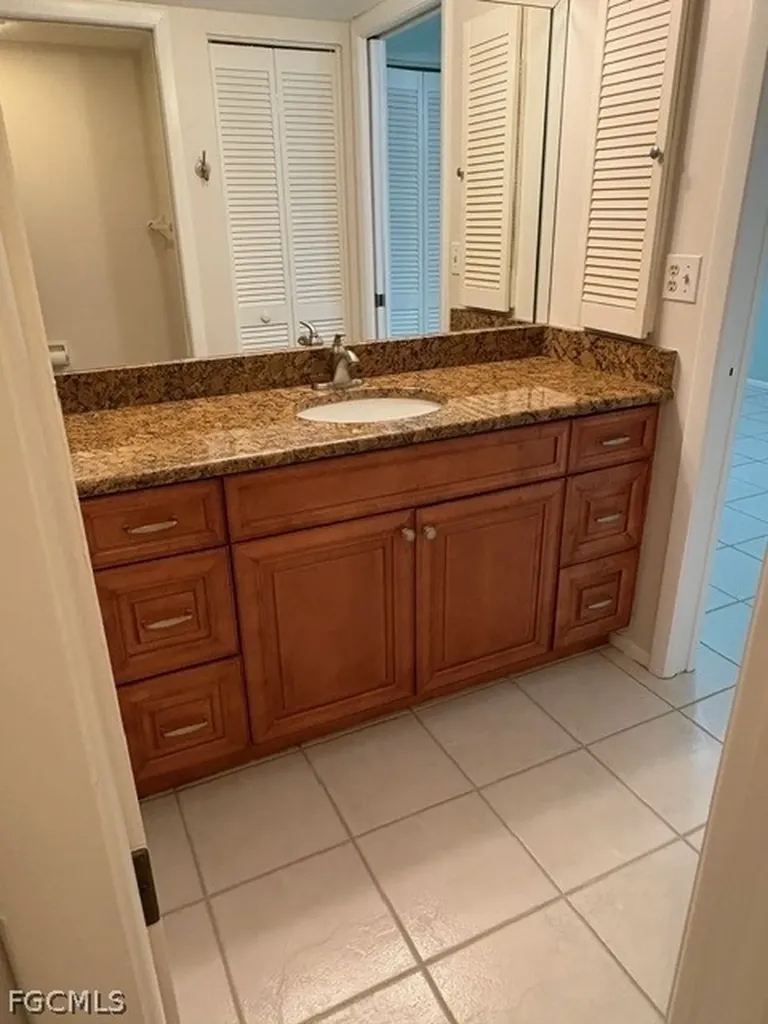 9627 Eaton Gardens Lane Fort Myers FL 33919