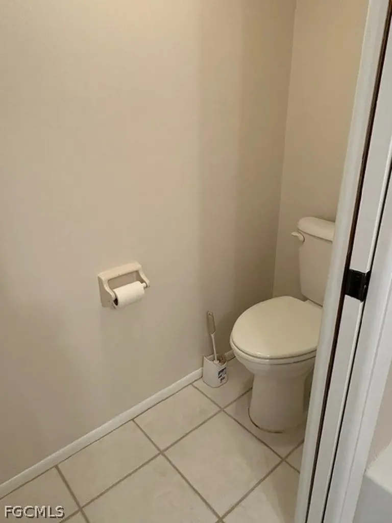 9627 Eaton Gardens Lane Fort Myers FL 33919