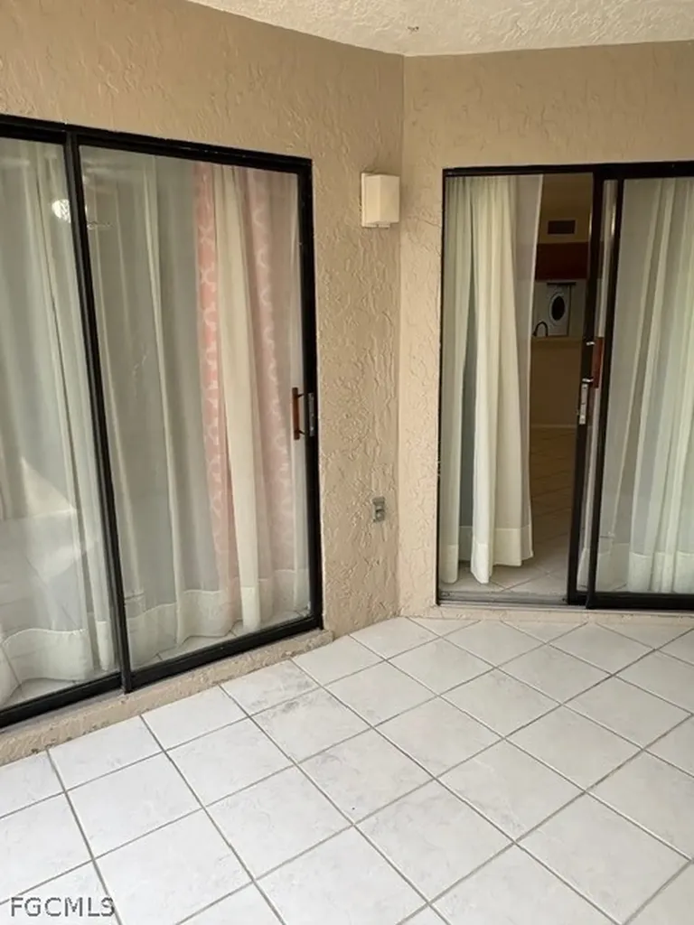 9627 Eaton Gardens Lane Fort Myers FL 33919