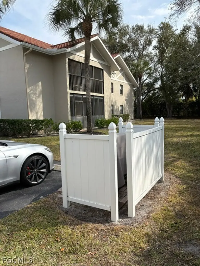9627 Eaton Gardens Lane Fort Myers FL 33919